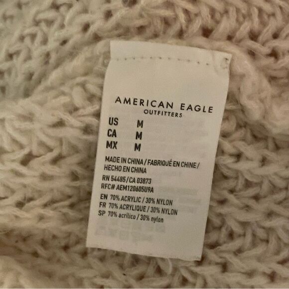 Cozy Oversized White Knit Sweater - Picture 4 of 5